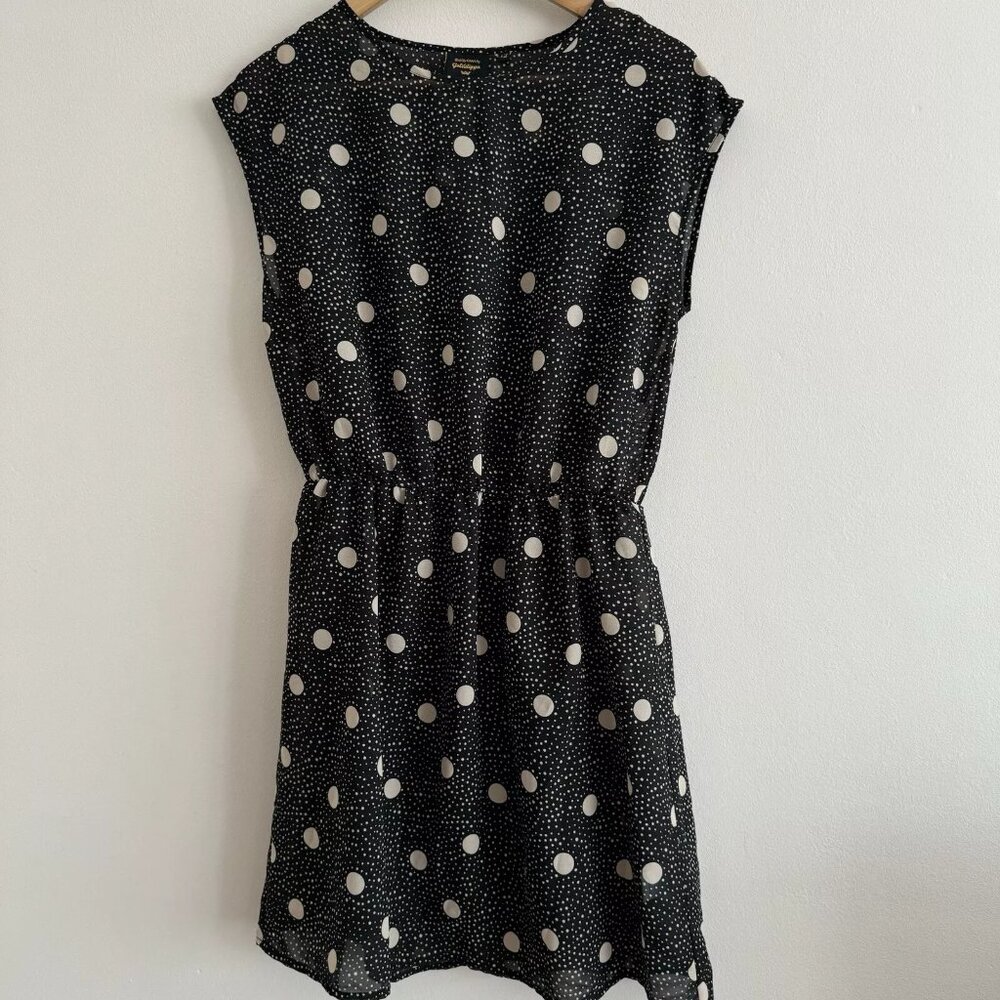 Golddigga Size 12 Black Polka Dot Lined Sleeveless Skater Dress